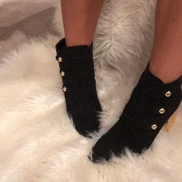 Black bootie - Picture 3 of 3